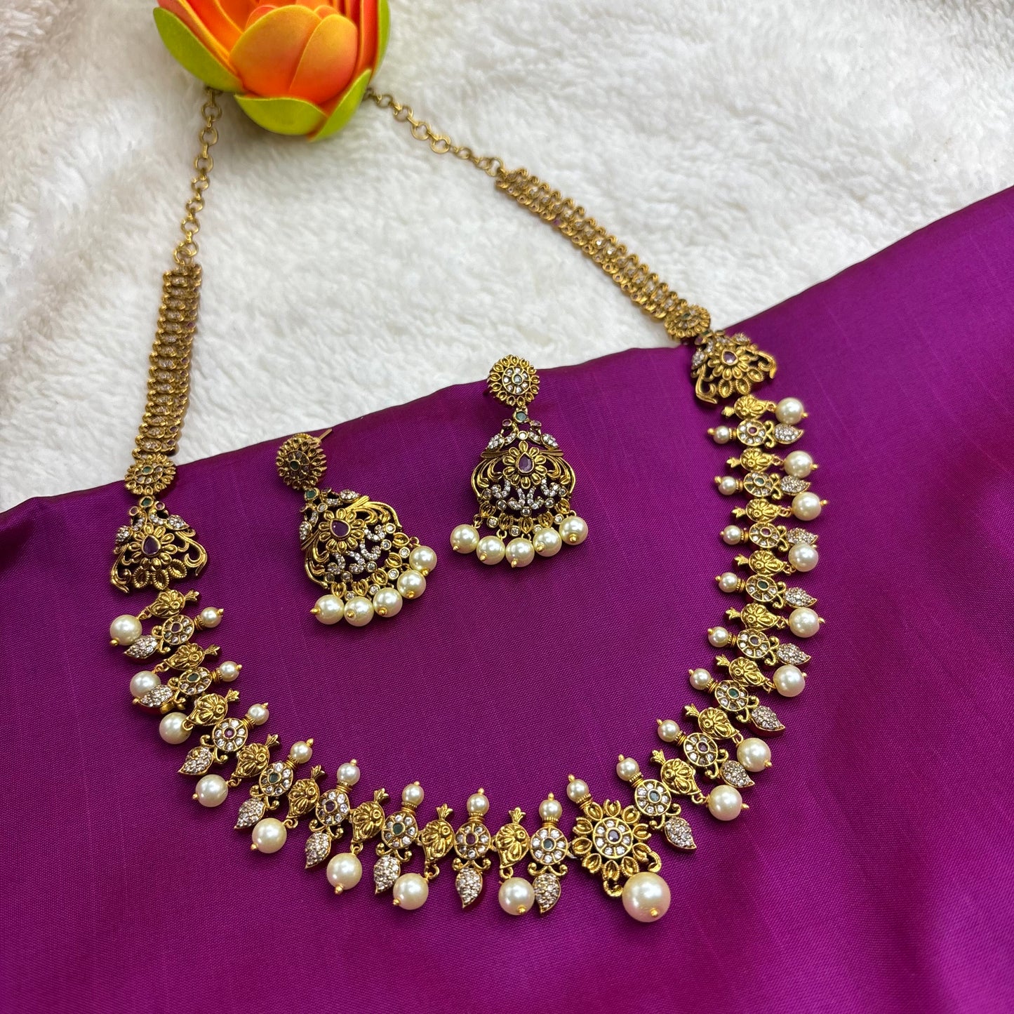 Graceful Heritage – Matte Gold U-Shape Long Haram with Muhapu Design