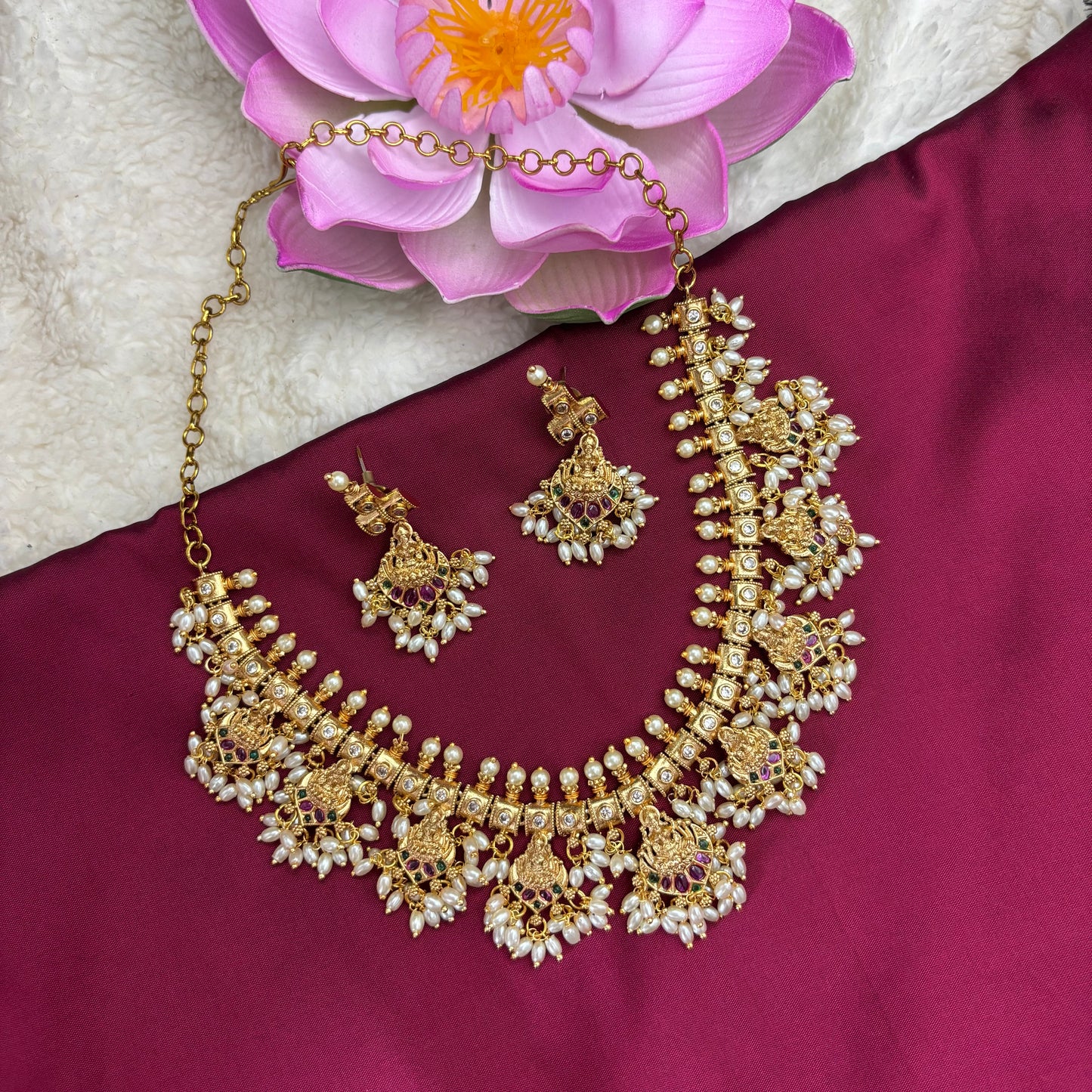 Guttapusalu Charm – Antique Necklace Set with Kemp & Pearls