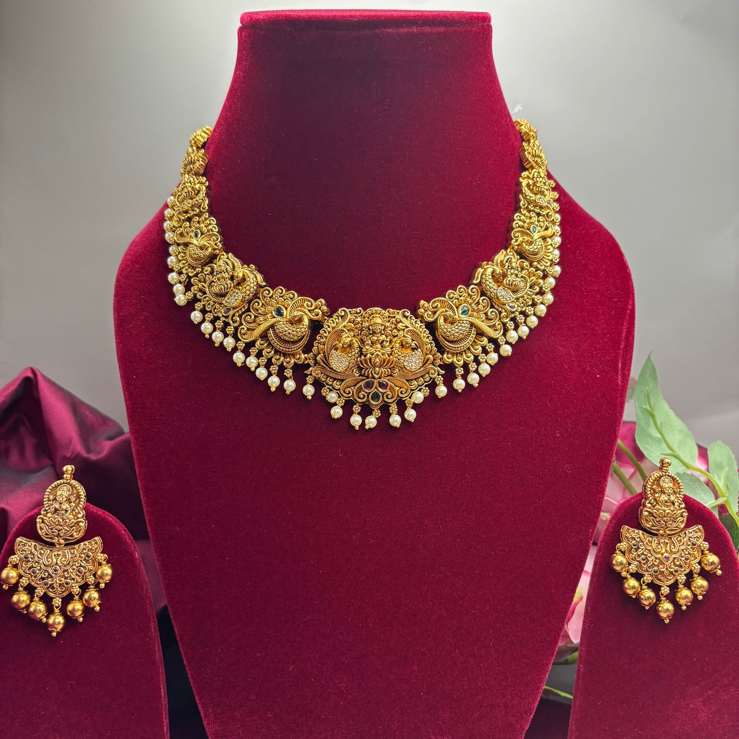 Divine Plume – Temple & Peacock Matte Gold Necklace Set