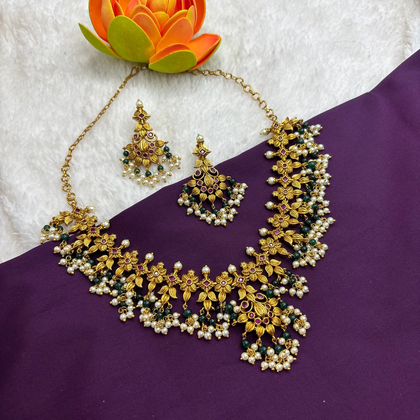 Timeless Grace – Premium Kuttapusalu Necklace Set with Green Beads