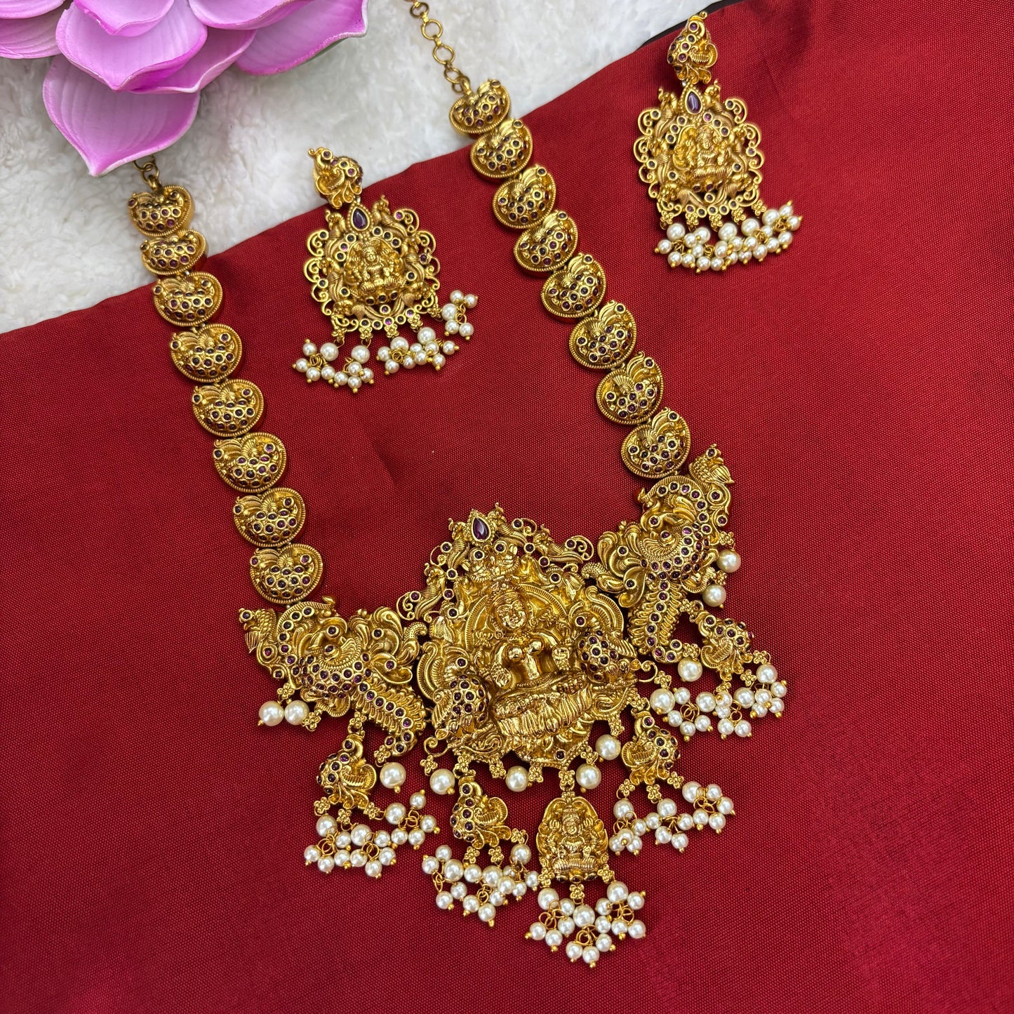 Divine Temple Necklaces with White Motifs – Heritage Elegance in Every Detail