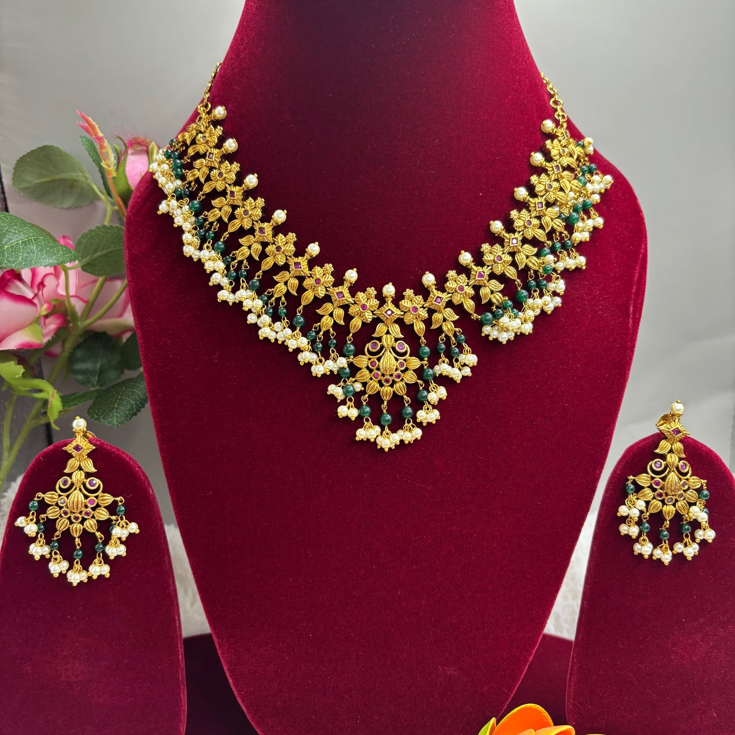 Timeless Grace – Premium Kuttapusalu Necklace Set with Green Beads