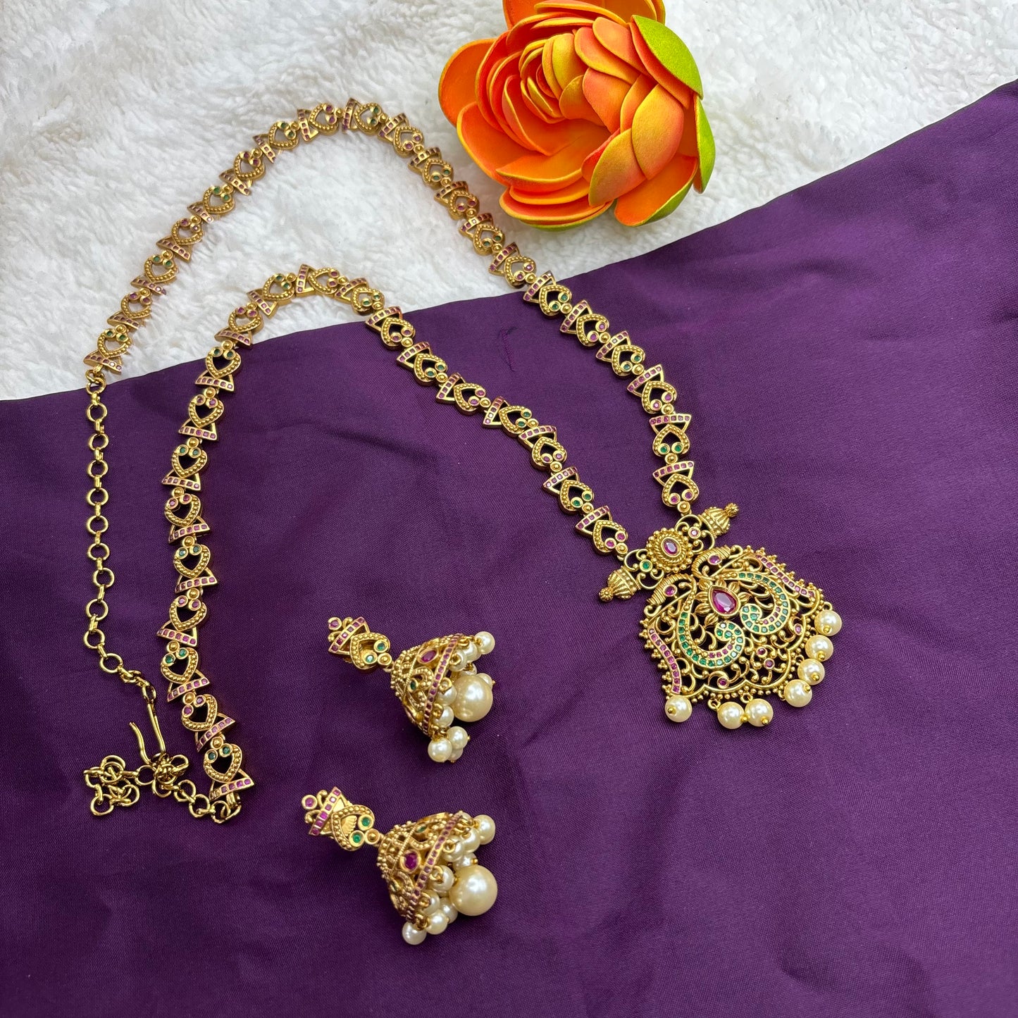 Regal Radiance – Matte Gold Finish Long Haram with Matching Jhumka Set