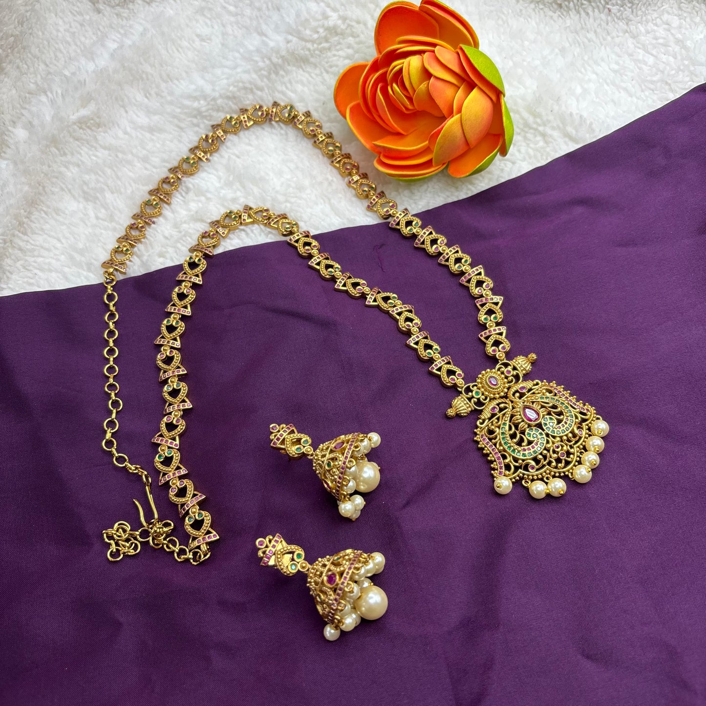 Regal Radiance – Matte Gold Finish Long Haram with Matching Jhumka Set