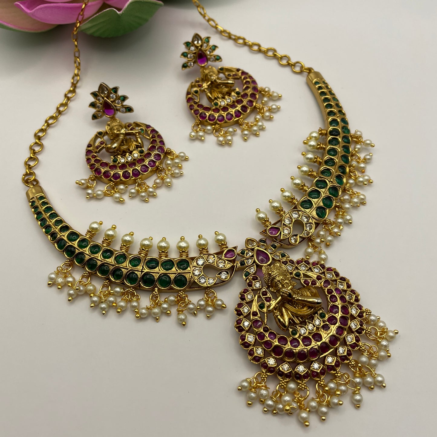 Divine Melody: Pure Kemp Stones Matte Finish Necklace with Krishna Flute Pendant - Shrees Fashion Australia