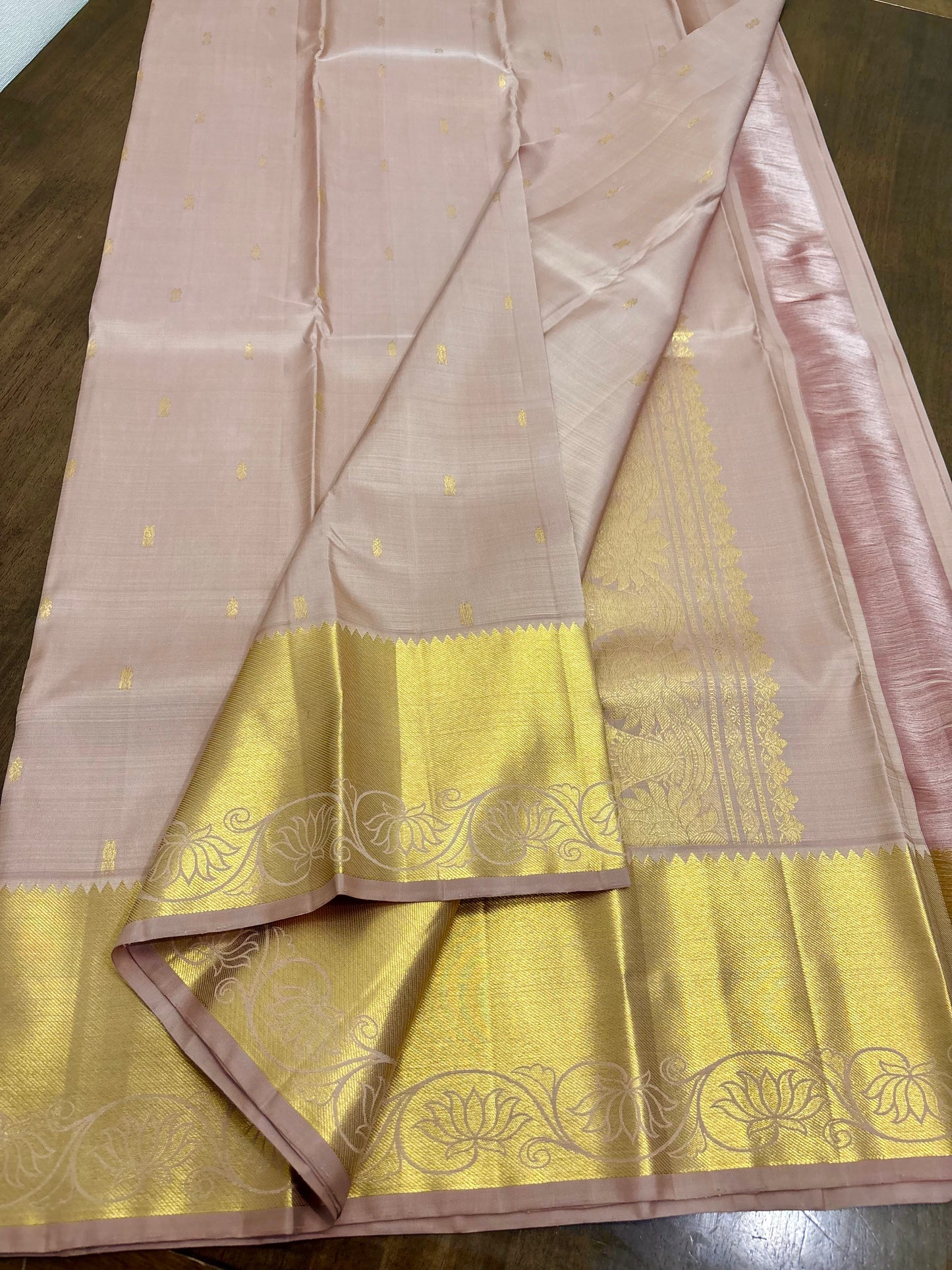 Elegant Beige Colour Kanchipuram Silk Saree with Rich Gold Zari Border