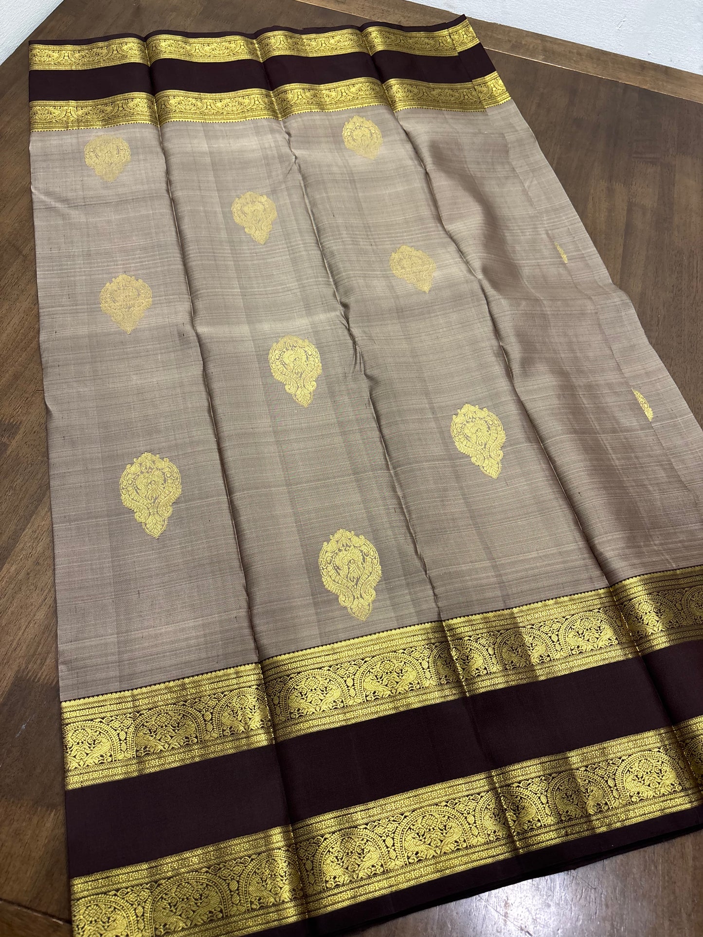 kanchipuram-darkgrey-traditional-silk-saree-front