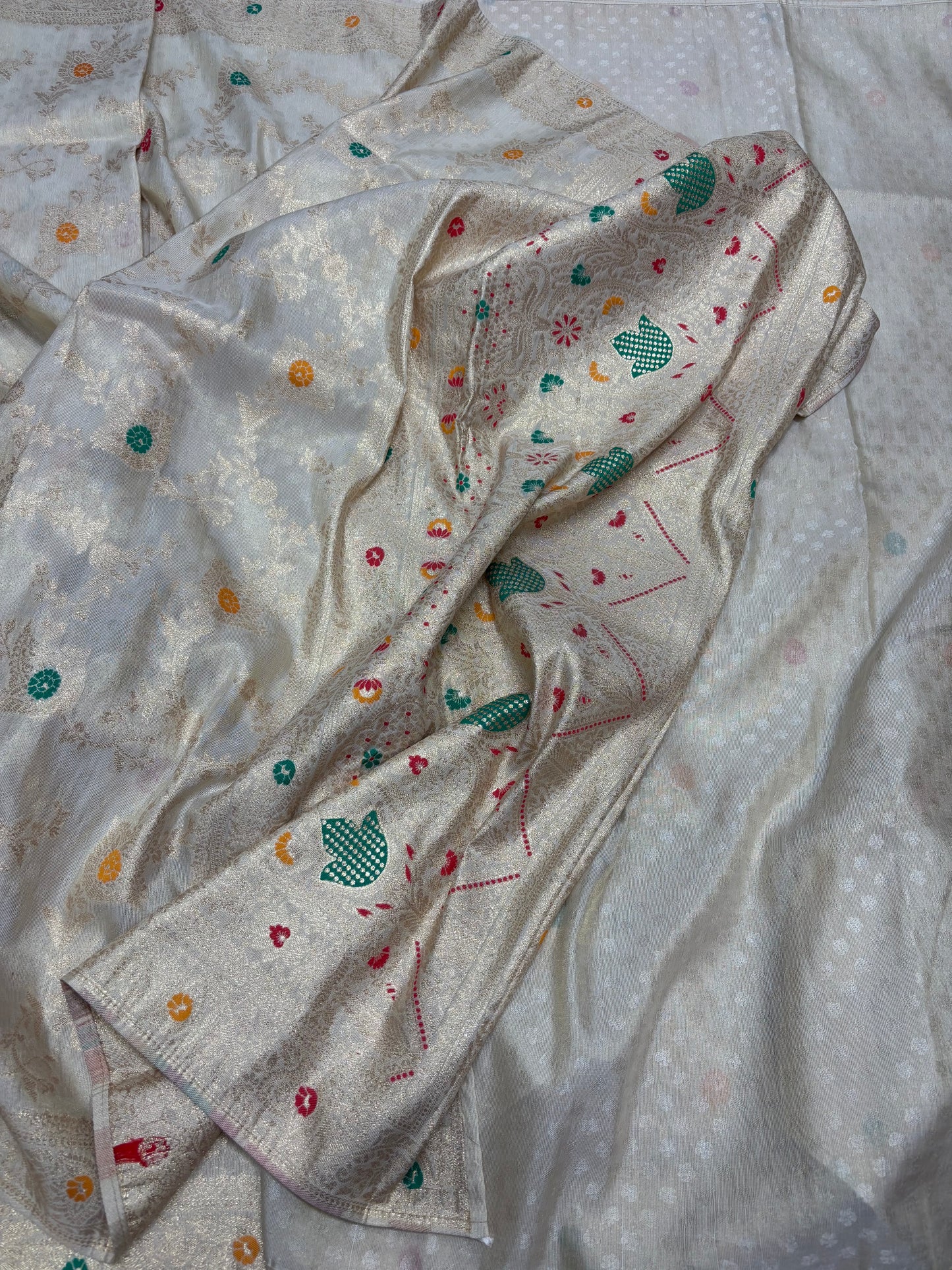 Elegant Cream Banarasi Semi‑Silk Saree with Traditional Meenakari Detailing