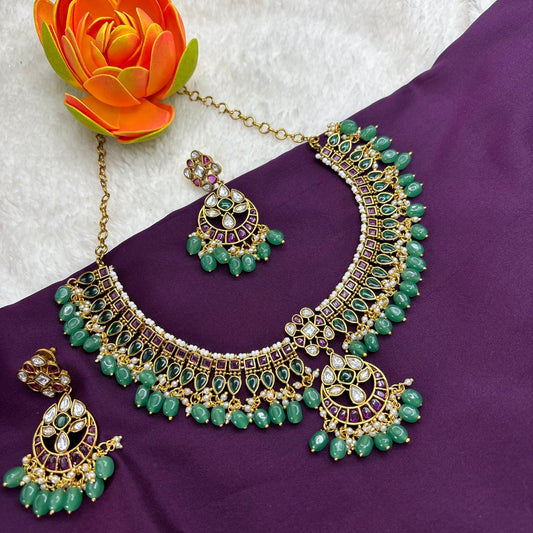Kemp Stone Necklace Set with Emerald Beads