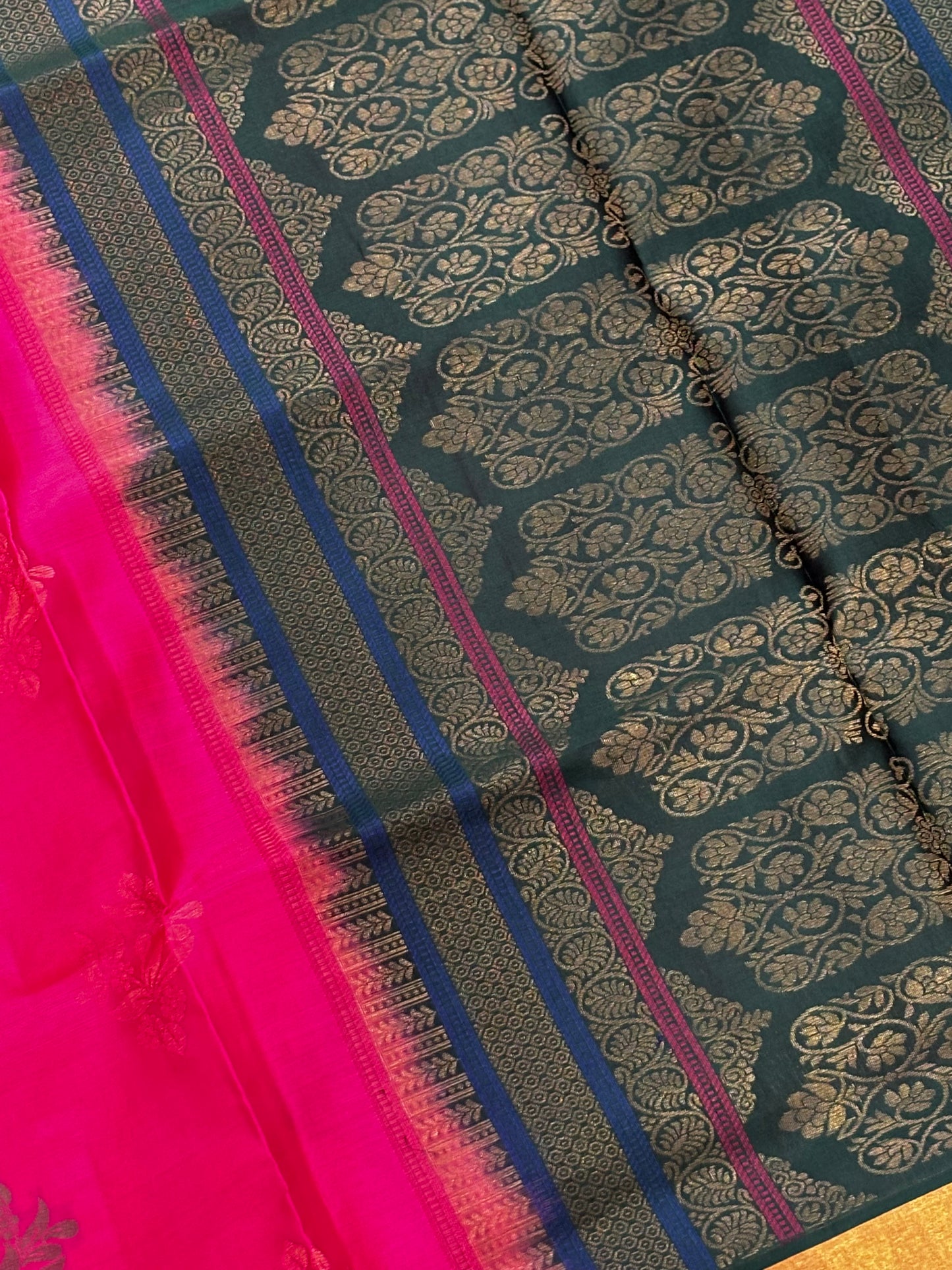 Traditional Kanchipuram Soft Silk Saree – Pink Body with Green Pallu