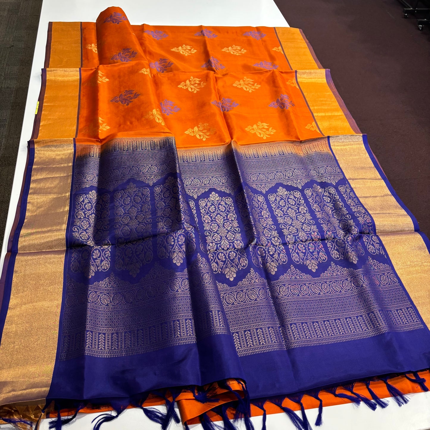 Pure Kanchipuram Silk Saree – Burnt Orange with Vibrant Blue Contrast