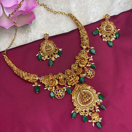 Divine Grace – Temple Design Hasil Necklace with Green Motifs