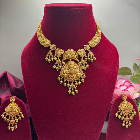 Sacred Elegance – Matte Gold Temple Hasli Necklace Set