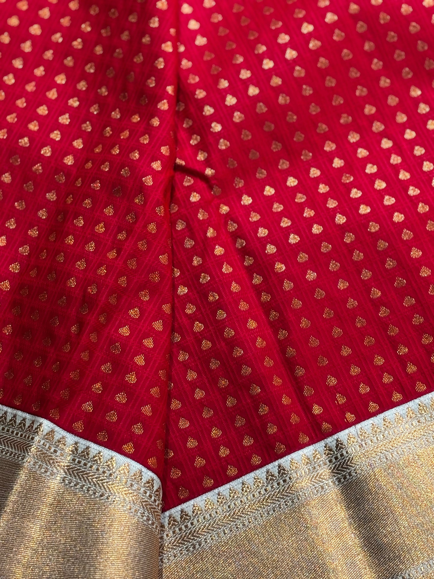 Elegant Red and Beige Semi Kanchipuram Saree with Golden Weave