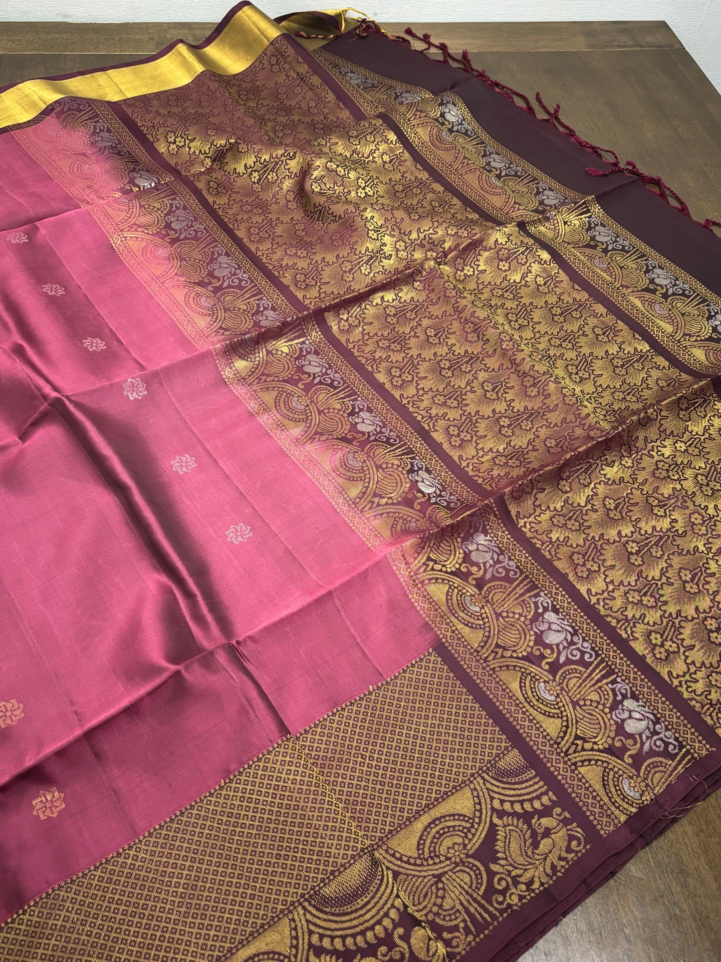 Onion Pink and Magenta Kanchipuram Silk Saree