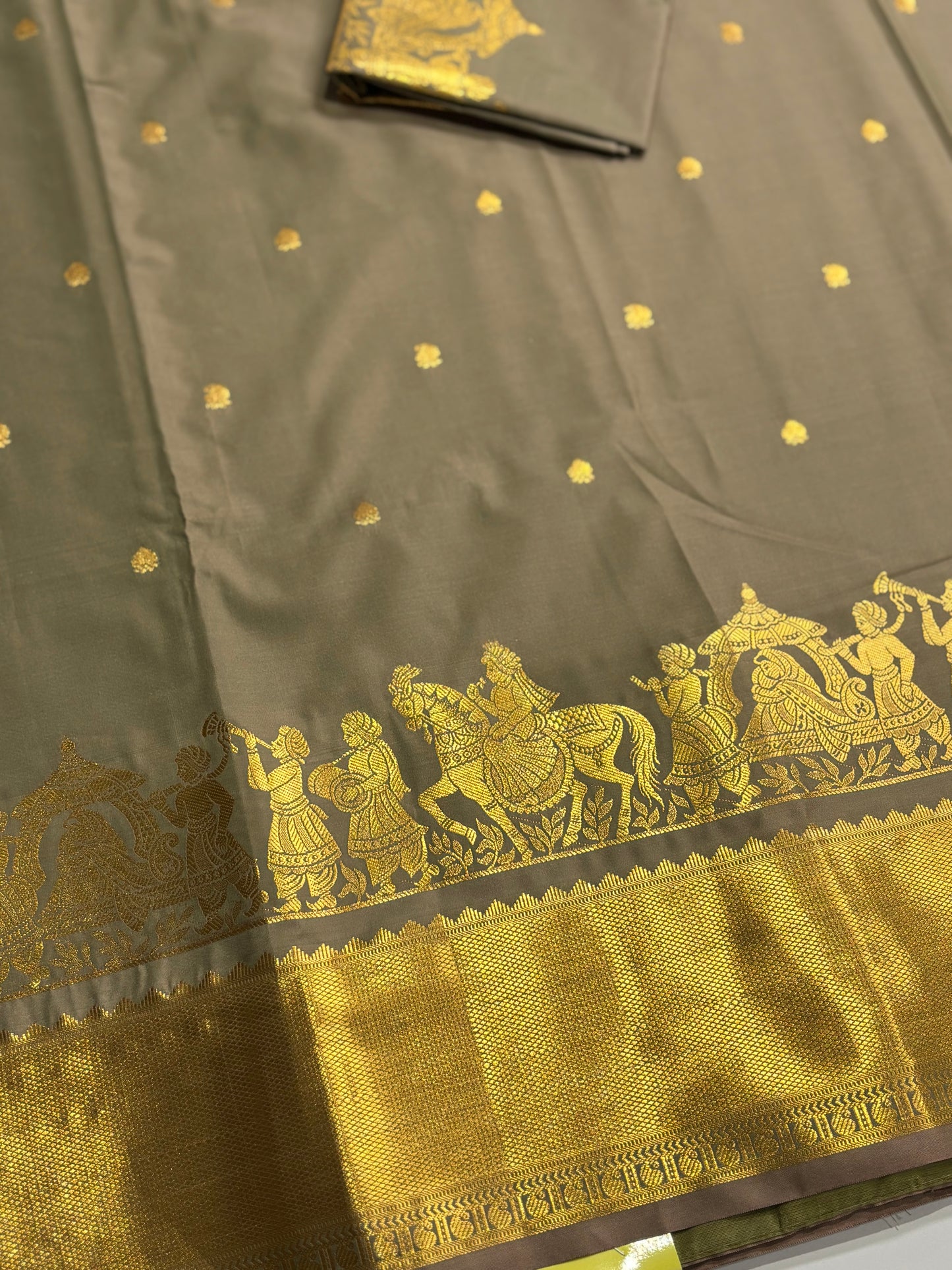 Elegant Pastel Grey Semi Silk Saree with Golden Highlights with Palki Patterns | Shrees Fashion