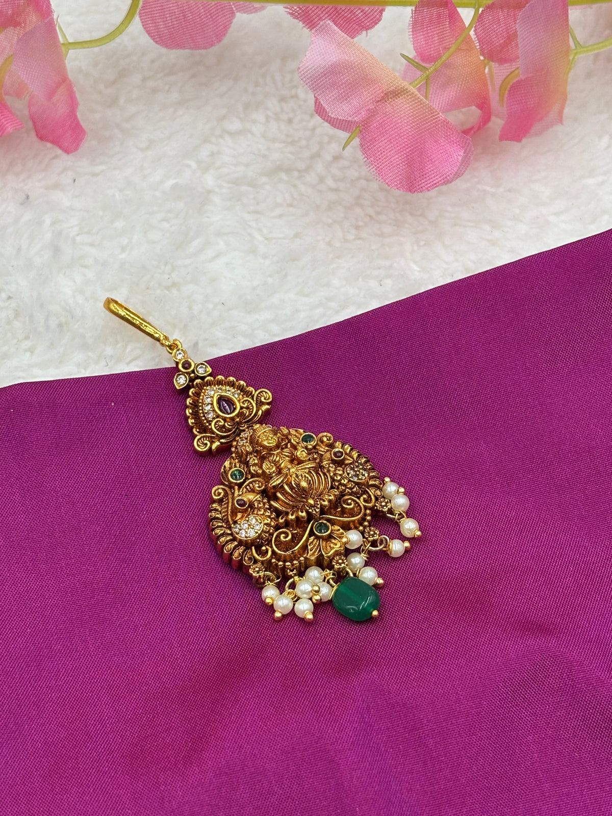 South Indian Temple Matte Gold Tikka – Lakshmi Motif & Pearl Embellishments