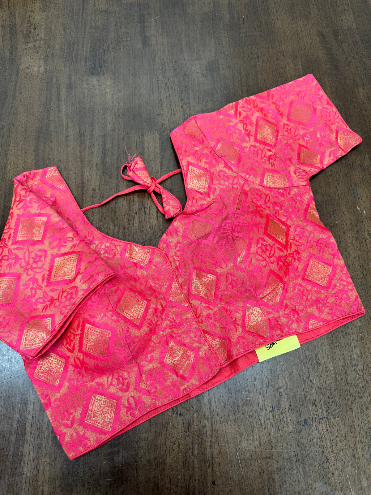 Elegant Pitchy Pink Brocade Blouse Featuring Gold Diamond Motifs
