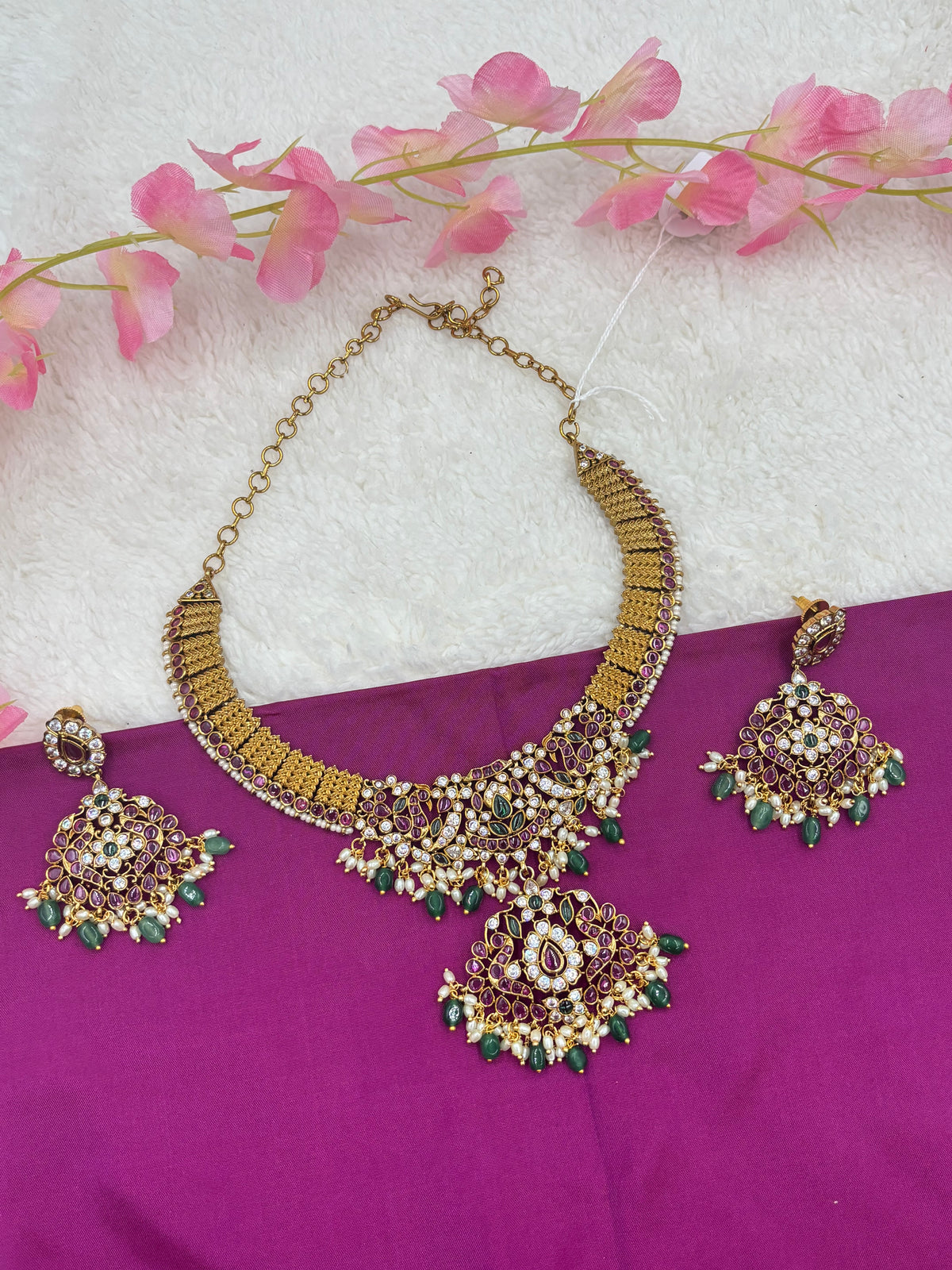 Elegant Kemp Stone Necklace Set – Ruby, Emerald & Pearl Combination