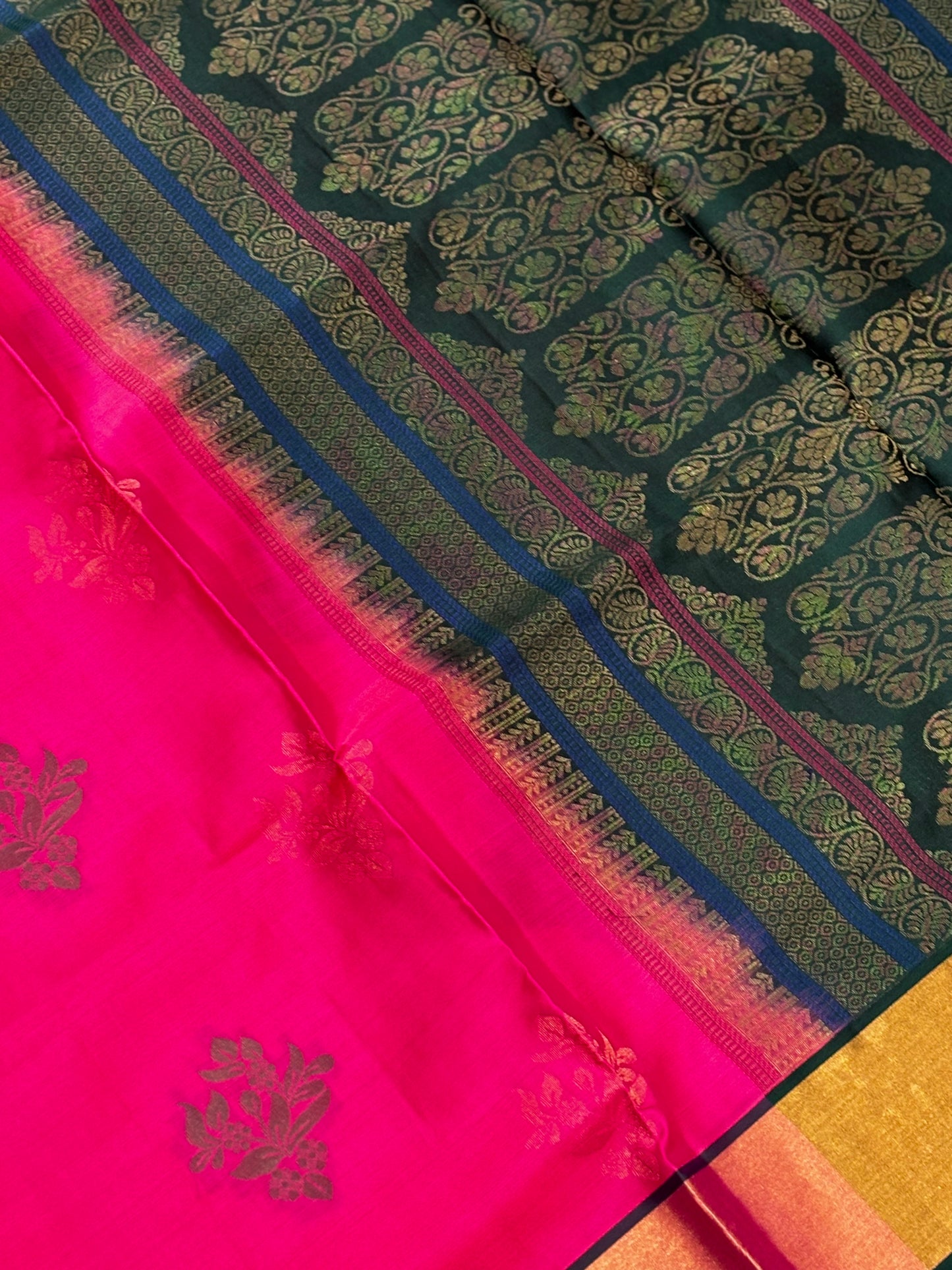 Traditional Kanchipuram Soft Silk Saree – Pink Body with Green Pallu
