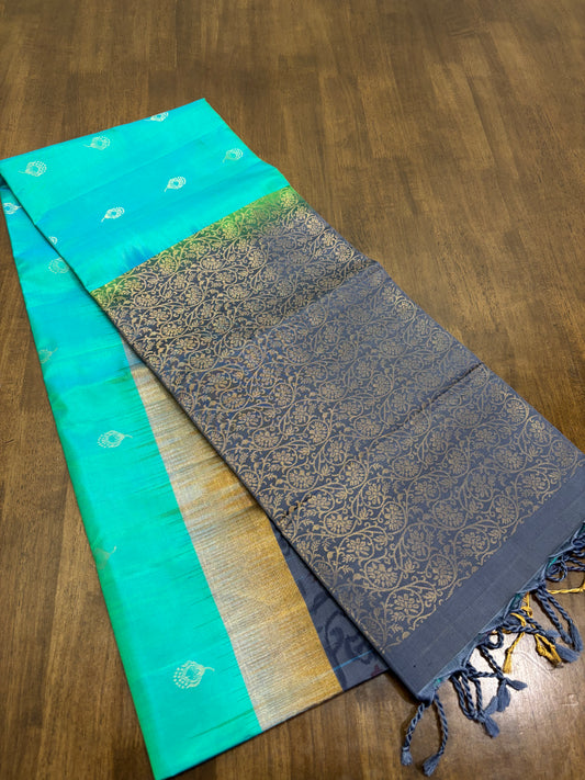 Elegant Tiffany Blue and Grey Kanchipuram Silk Saree - Handwoven Grandeur