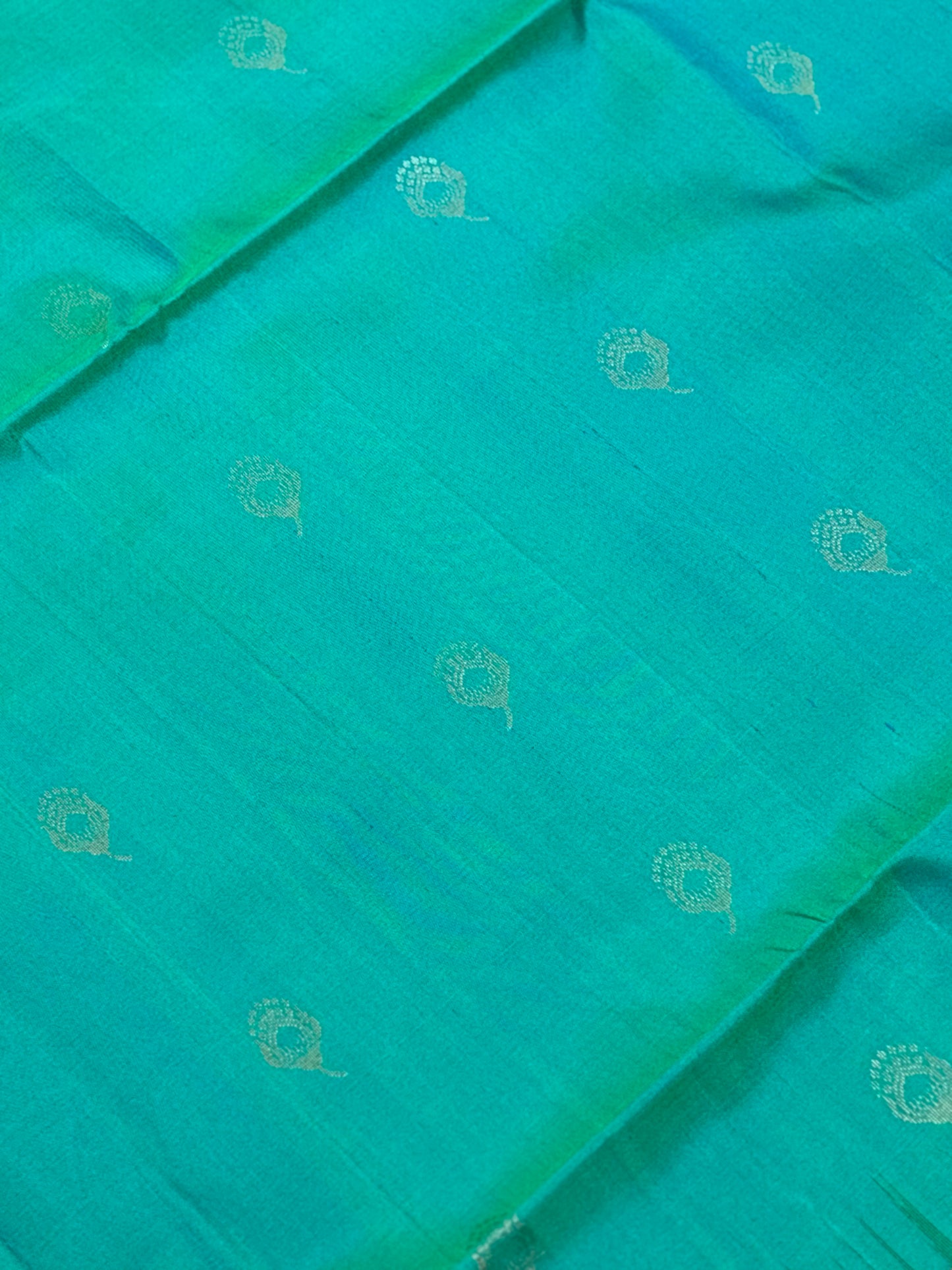 Elegant Tiffany Blue and Grey Kanchipuram Silk Saree - Handwoven Grandeur