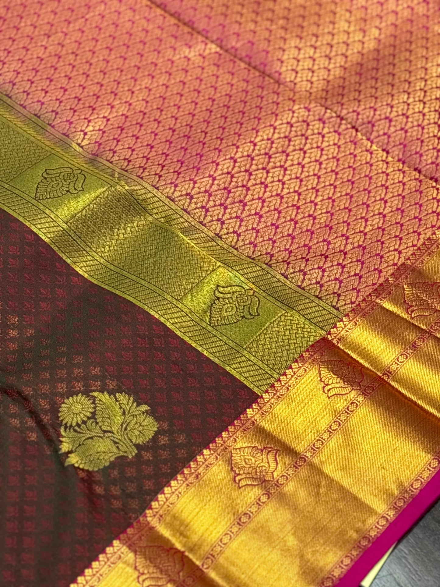 Maroon & Henna Green Dual Tone Kanchipuram Silk Saree with Pink Border & Pallu