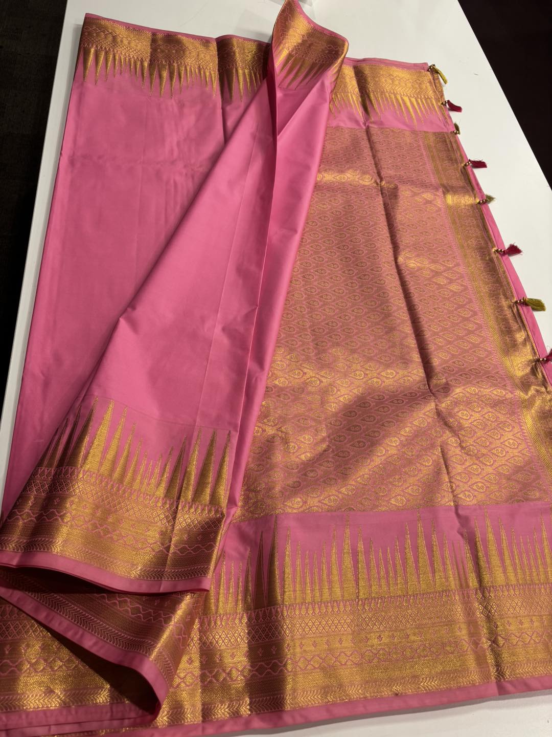 Light Pink Semi Silk Saree with Temple Border & Matching Pallu