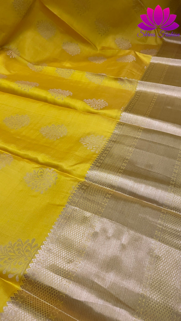 Yellow Colour with Pastel Green Copper Zari Saree| Kanchipuram Silk | Pure Silk Saree | Silk Mark India Certified