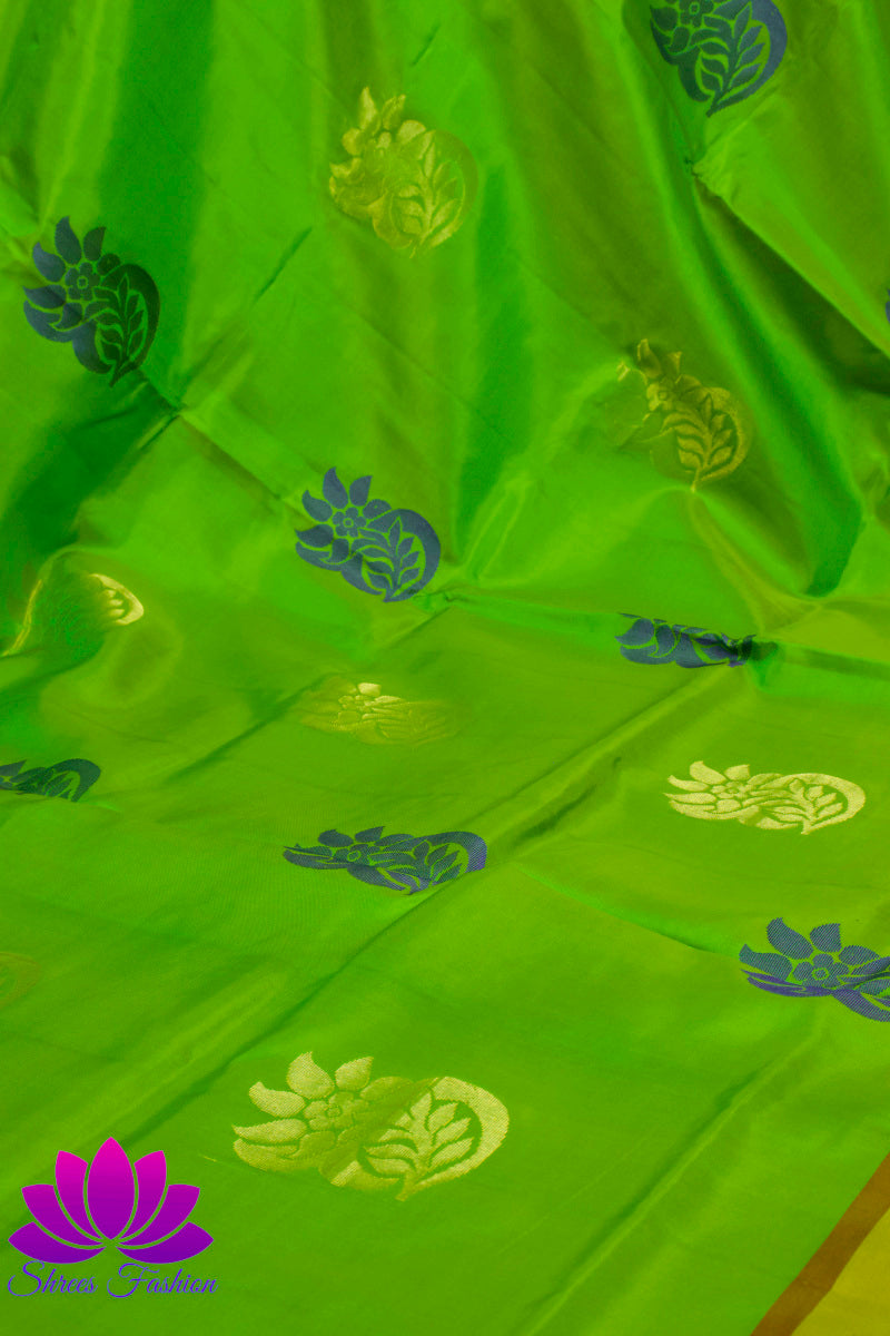Elegant Parrot Green Kanchipuram Silk Saree with Pink Pallu | Soft Silk | Silk Mark India Certified